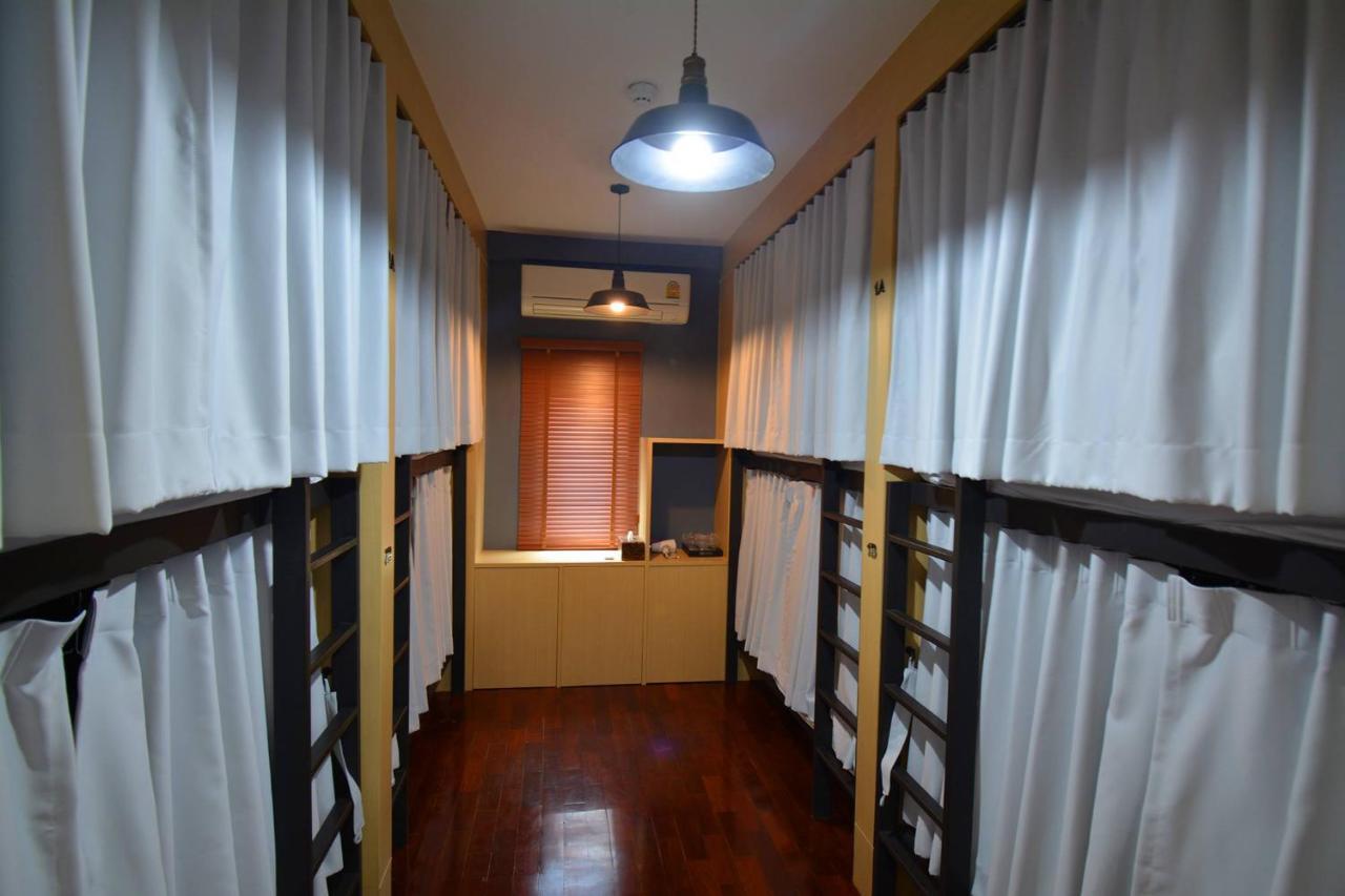 Gn Luxury Hostel Bangkok Esterno foto