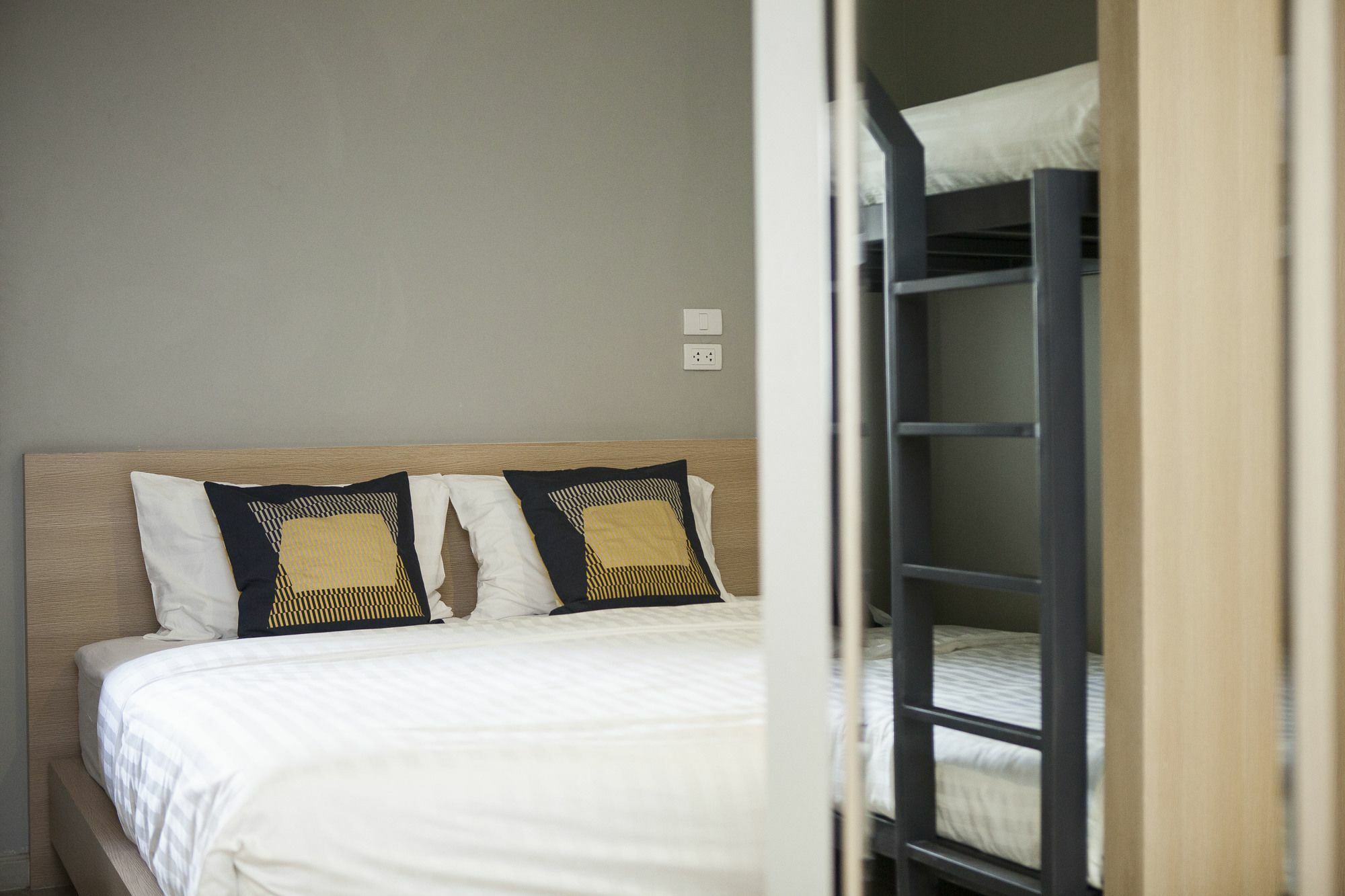 Gn Luxury Hostel Bangkok Esterno foto